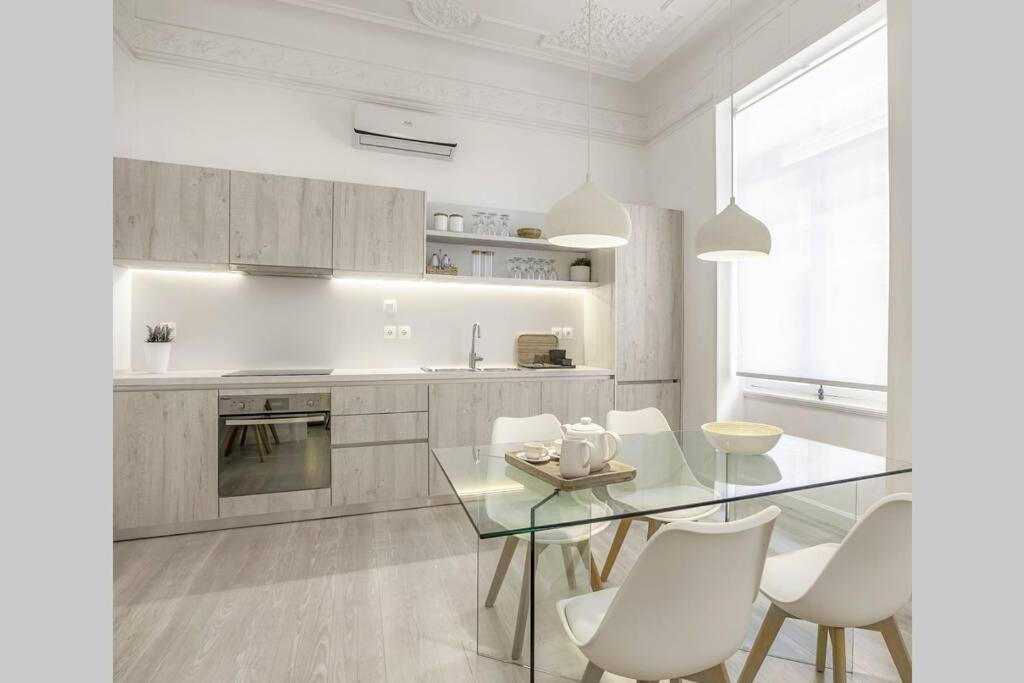 Athens Center Modern Apt In Art Nouveau Building Exteriér fotografie
